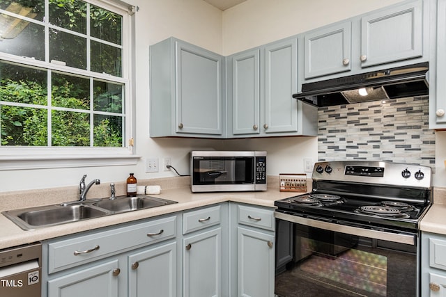 3445 Dutchman Rd, Raleigh, NC 27610 - photo 9