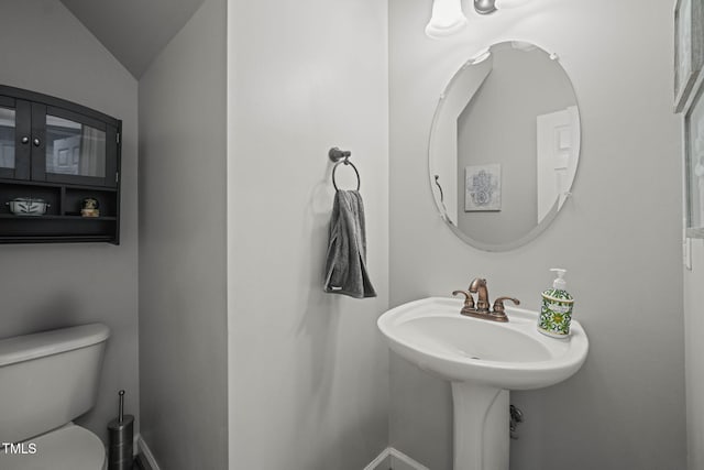 2925 Dargan Hills Dr, Wake Forest, NC 27587 - bathroom with toilet and baseboards