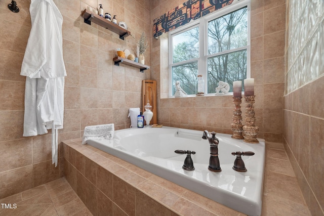 169 Skippers Lndg, Manson, NC 27553 - bathroom featuring a garden tub