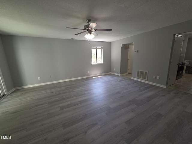 5893 Shady Grove Cir, Raleigh, NC 27609 - photo 14