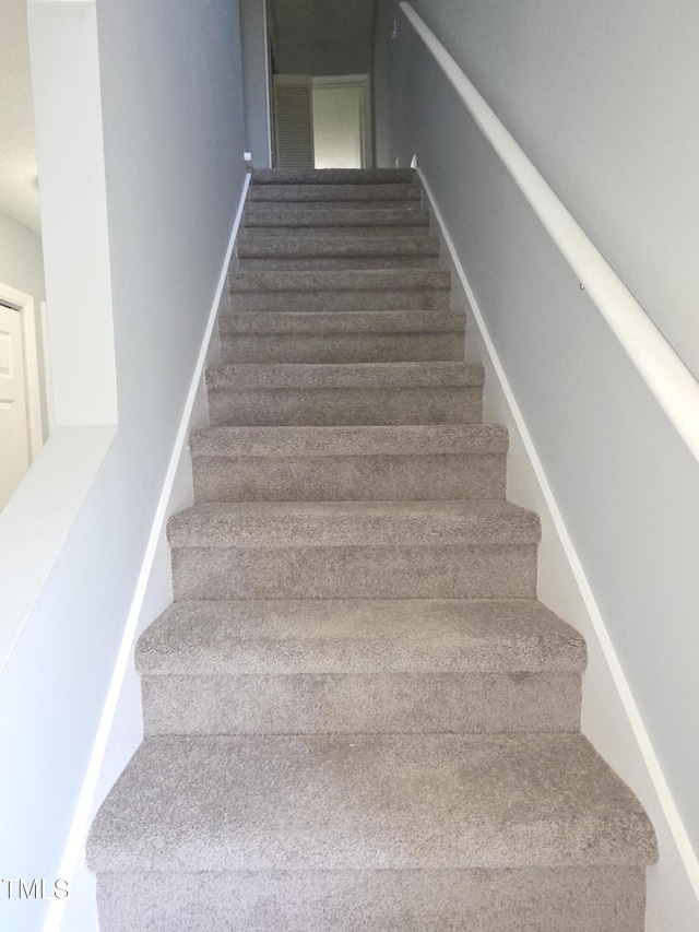 5893 Shady Grove Cir, Raleigh, NC 27609 - photo 27
