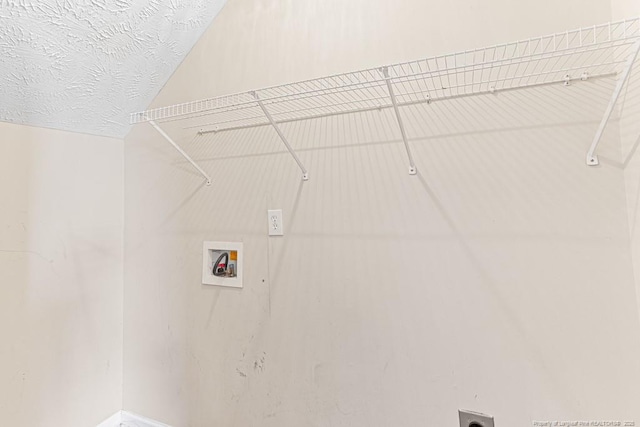 5228 Wallbrook Dr, Fayetteville, NC 28306 - laundry area featuring hookup for a washing machine and hookup for an electric dryer