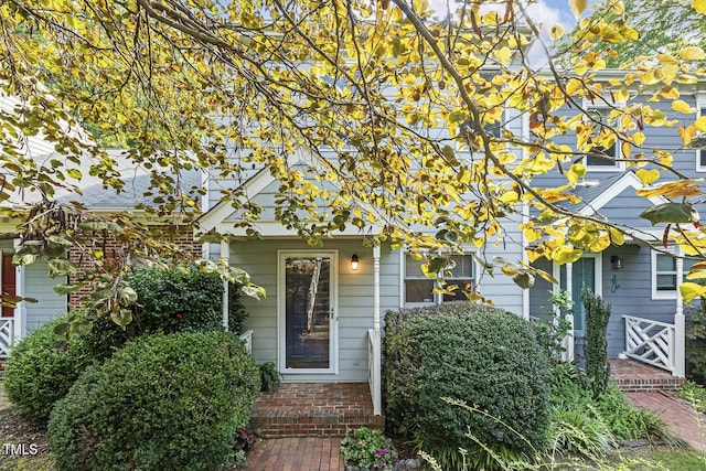 212 Cross Keys Ct, Cary, NC 27511 - doorway to property