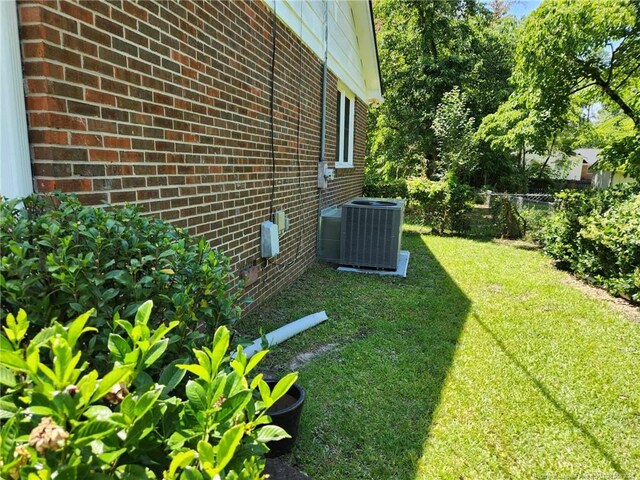 1519 Palmer Dr, Fayetteville, NC 28303 - view of yard