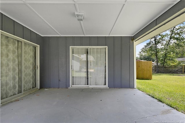 6501 Senator Dr, Fayetteville, NC 28304 - view of patio / terrace