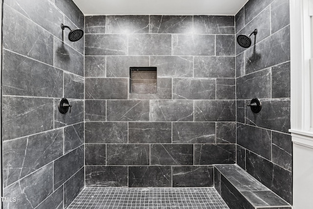 1112 Lakeside Dr NW, Wilson, NC 27896 - full bath featuring a tile shower