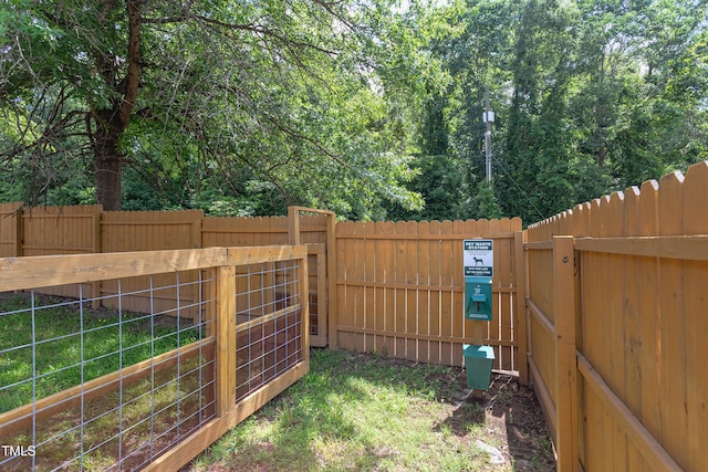 1309 Hudson Ave Unit D6, Durham, NC 27705 - fenced backyard with a gate