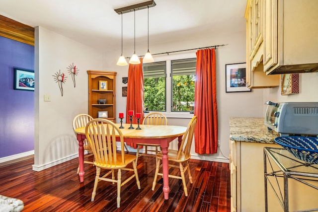 206 Lisa Dr, Carrboro, NC 27510 - dining space with dark wood finished floors and baseboards