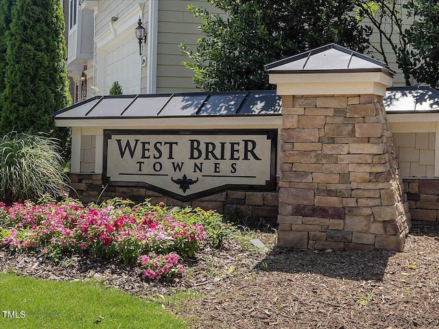 215 Brier Summit Pl, Durham, NC 27703 - view of community / neighborhood sign