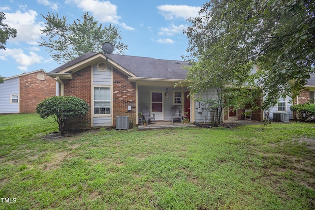 200 Old Spring Hill Ln, Fuquay Varina, NC 27526 - view of front of house featuring brick siding and a front lawn