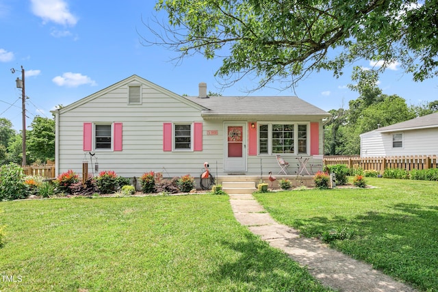 302 Bradley St, Burlington, NC 27215 - view of front of property featuring a chimney