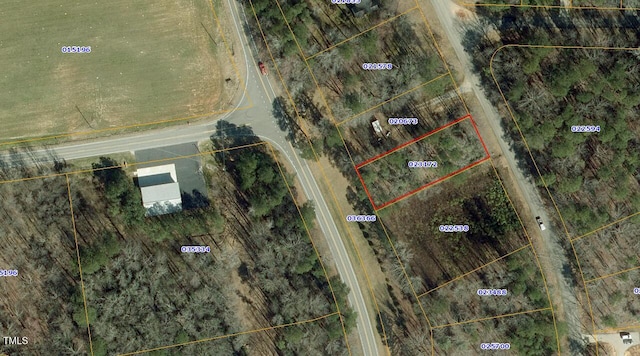 316 Shawnee Dr, Louisburg, NC 27549 - photo 4