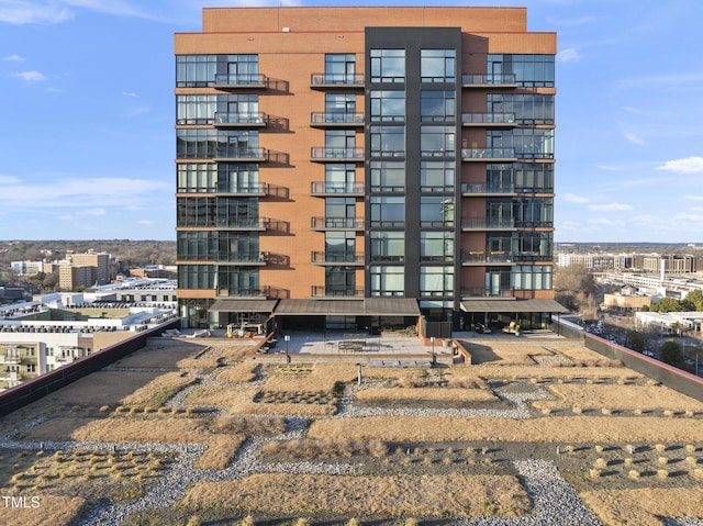 122 N Harrington St Unit 1025, Raleigh, NC 27603 - view of apartment building / complex