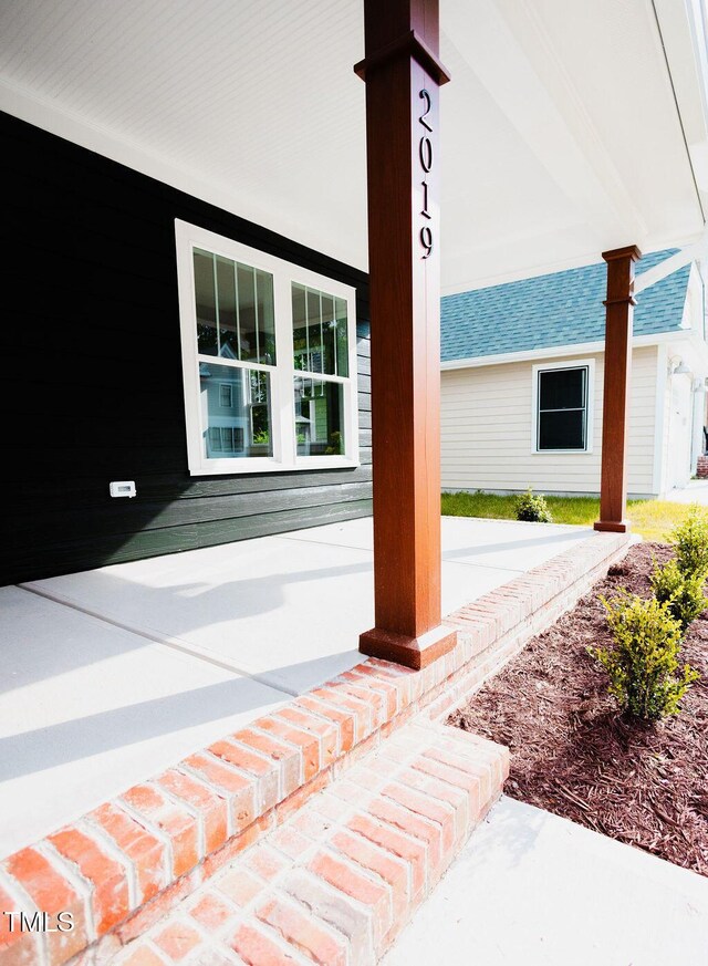 415 E Lavender Ave, Durham, NC 27704 - view of porch