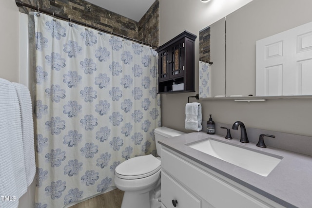 2813 Greenridge View Ln, Zebulon, NC 27597 - bathroom with vanity, a shower with curtain, and wood finished floors