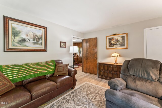 908 Clarion Dr, Durham, NC 27705 - photo 8