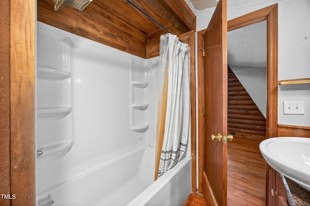 3263 S Jim Minor Rd, Haw River, NC 27258 - bathroom with shower / tub combo and a sink