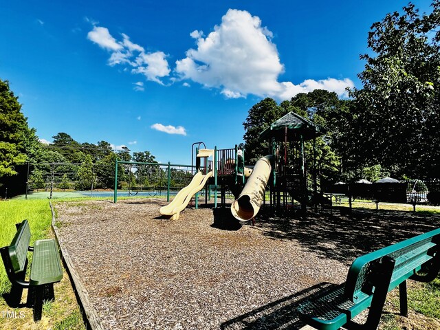 2069 White Pond Ct, Apex, NC 27523 - view of community play area