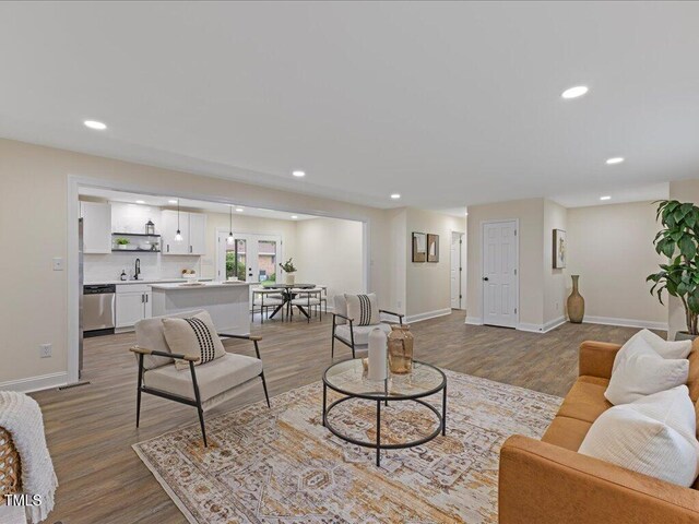 1709 Hawthorne Ln, Burlington, NC 27215 - photo 10