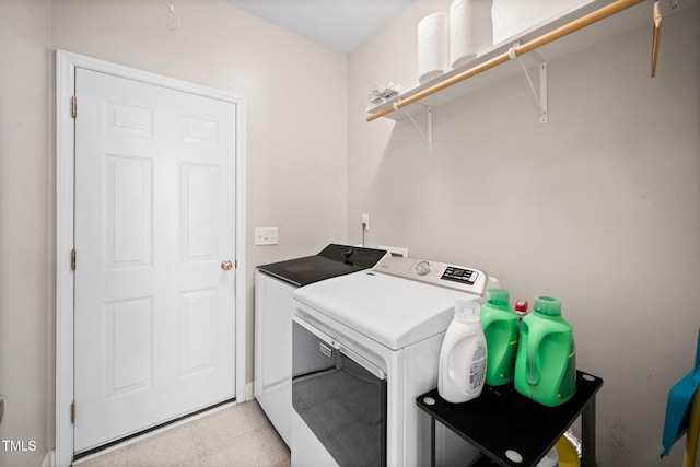 904 E Ivy Valley Dr, Fuquay Varina, NC 27526 - laundry area with washing machine and dryer