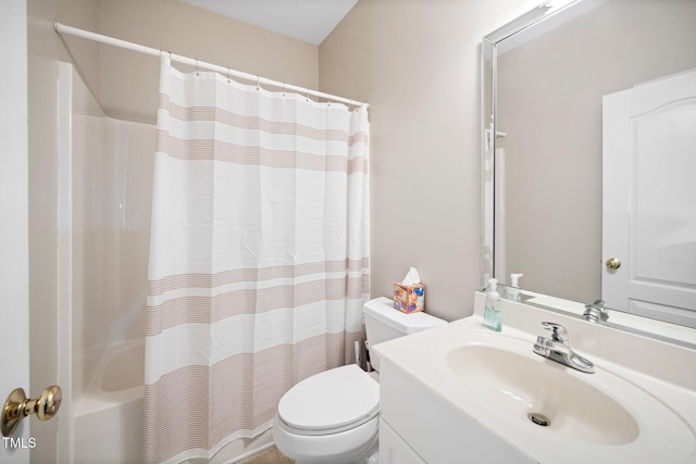 904 E Ivy Valley Dr, Fuquay Varina, NC 27526 - bathroom featuring vanity and shower / bath combo