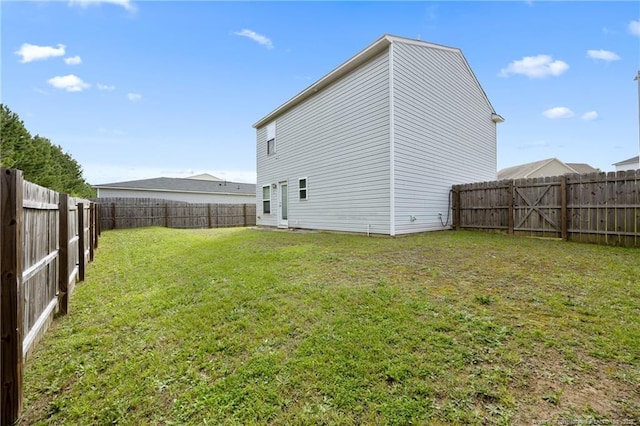 534 Jernigan St, Fayetteville, NC 28306 - back of property featuring a fenced backyard