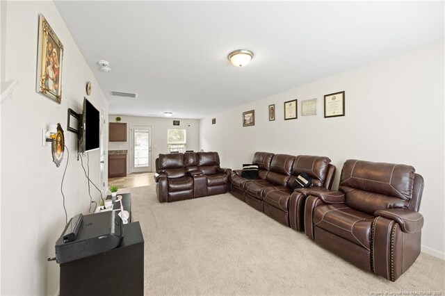534 Jernigan St, Fayetteville, NC 28306 - view of carpeted living room