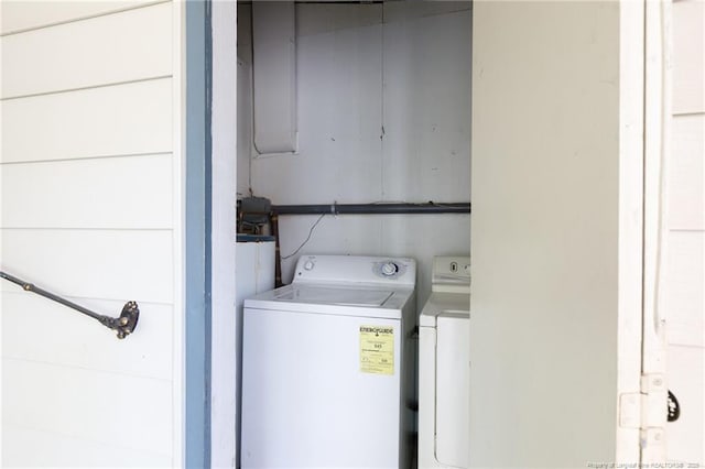 103 Stedman St, Fayetteville, NC 28305 - laundry area featuring separate washer and dryer