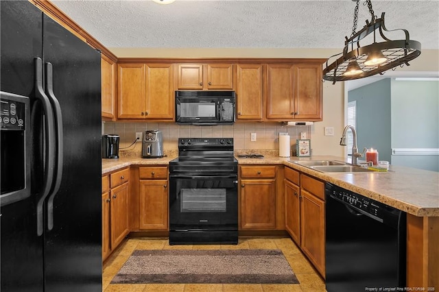 755 Fairfield Cir, Raeford, NC 28376 - photo 17