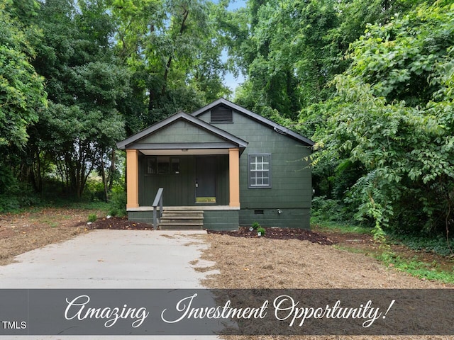 1219 Carlton Ave, Raleigh, NC 27606 - bungalow-style home featuring crawl space and a porch