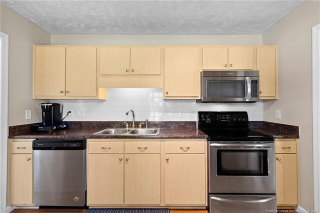 6013 Towhee St, Fayetteville, NC 28304 - photo 11
