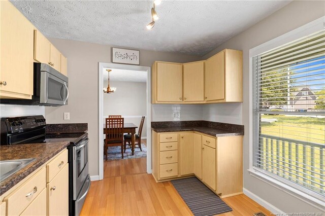 6013 Towhee St, Fayetteville, NC 28304 - photo 12