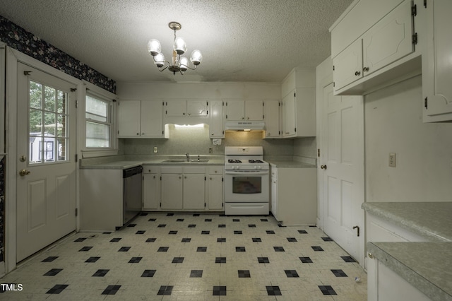 1604 Brunswick Dr, Dunn, NC 28334 - photo 14