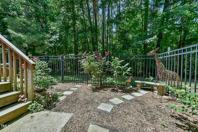 119 Jones Creek Pl Unit 119, Chapel Hill, NC 27516 - view of yard
