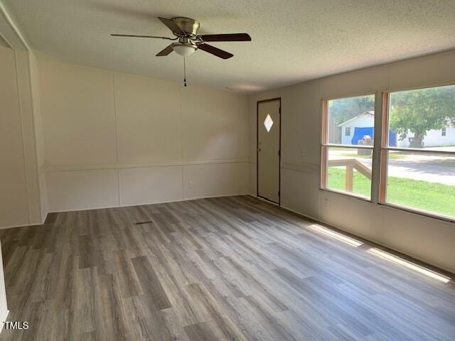 602 Wondertown Dr, Erwin, NC 28339 - photo 5
