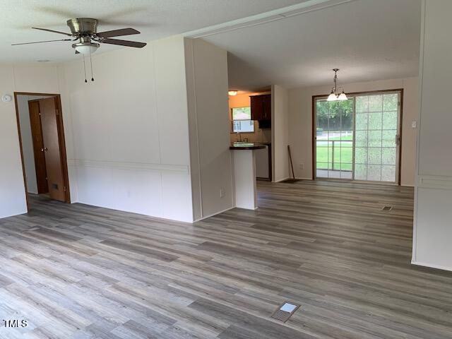 602 Wondertown Dr, Erwin, NC 28339 - photo 6