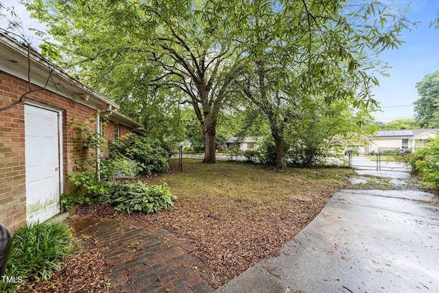1402 Tarleton Ave, Burlington, NC 27215 - view of yard