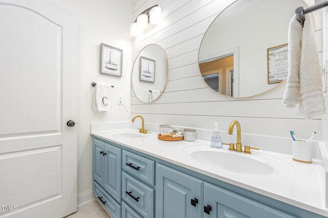 305 Maddux Dr, Pikeville, NC 27863 - full bathroom featuring double vanity