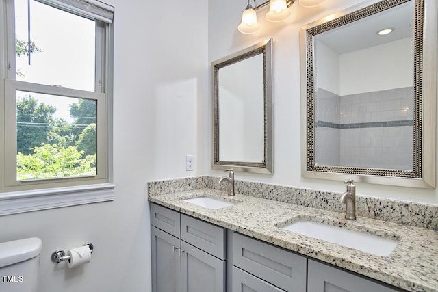 931 Ramseur St, Durham, NC 27701 - bathroom with toilet and double vanity