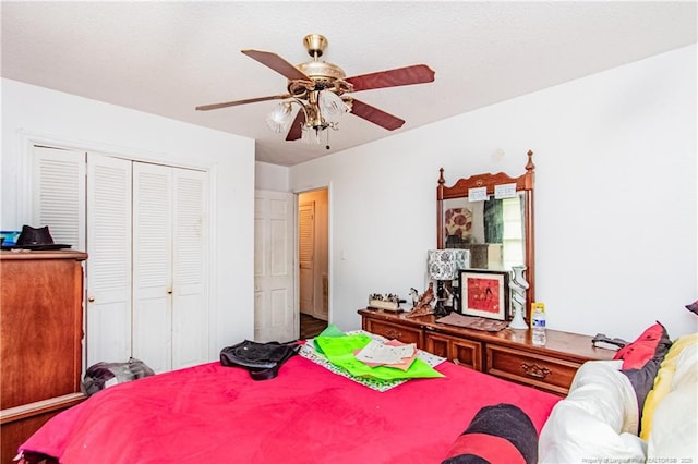 11821 N NC Highway 41, Lumberton, NC 28358 - bedroom with a closet and a ceiling fan