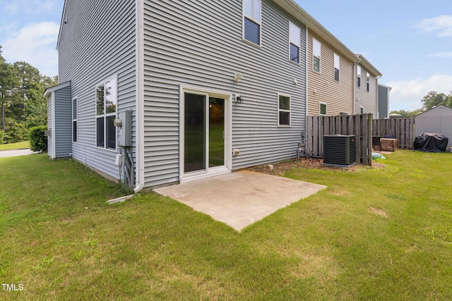 3417 Cardinal Lake Dr, Durham, NC 27704 - rear view of property with a patio