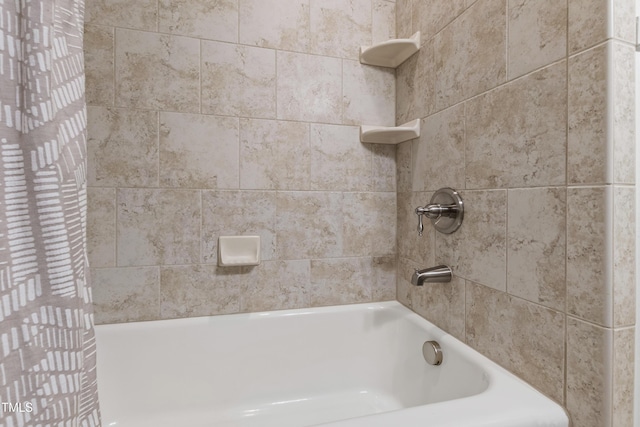 2707 Anderson Dr, Raleigh, NC 27608 - full bath featuring shower / tub combo