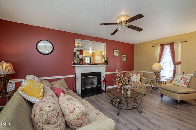 205 Cedar Dr, Zebulon, NC 27597 - photo 4