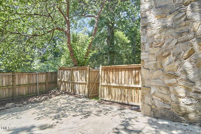 2203 University Dr, Durham, NC 27707 - photo 34