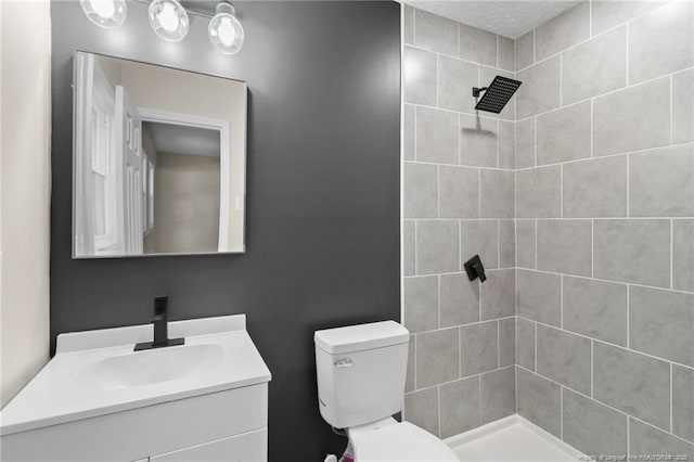 1718 Shiloh Dr, Fayetteville, NC 28304 - full bathroom with vanity and a tile shower