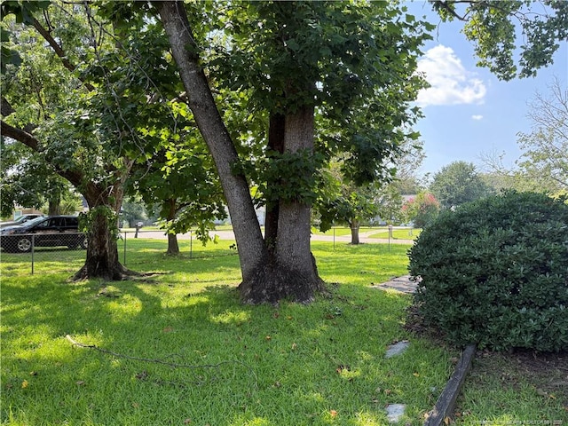 1886 Windlock Dr, Fayetteville, NC 28304 - view of yard