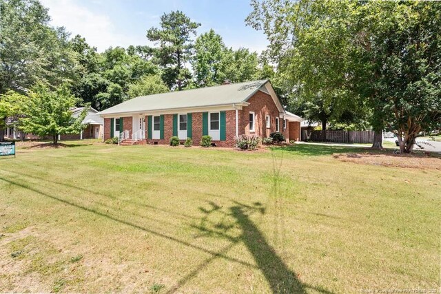 402 W 31st St W, Lumberton, NC 28358 - photo 2