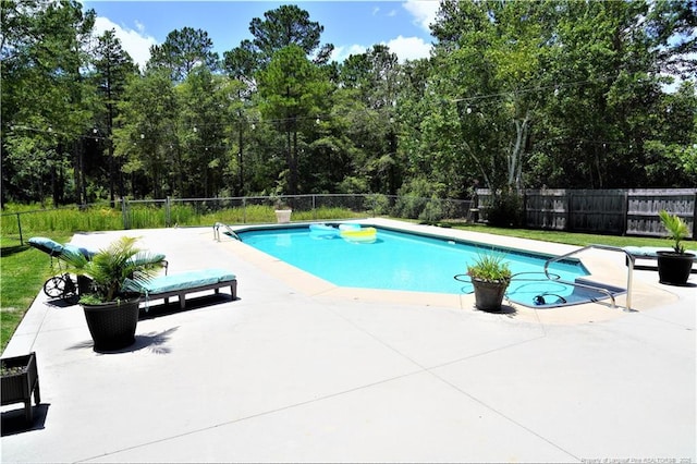 930 Old Vander Rd, Fayetteville, NC 28312 - view of pool with a patio area