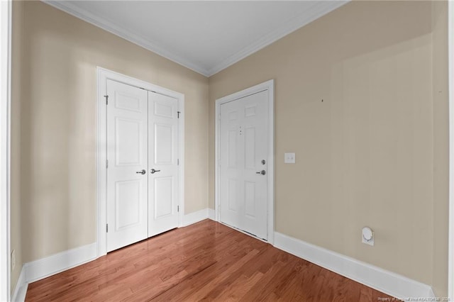 220-404 Hugh Shelton Loop Unit 404, Fayetteville, NC 28301 - foyer featuring light wood-style flooring and ornamental molding