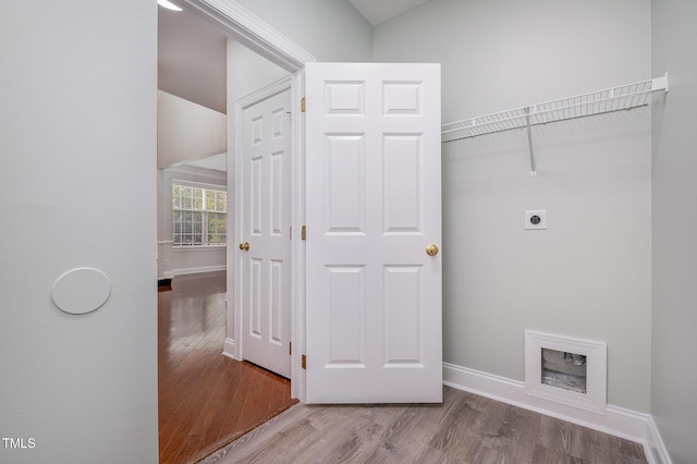 9510 Dellbrook Ct, Raleigh, NC 27617 - photo 16
